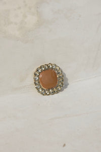 EMI BROOCH-CINNAMON