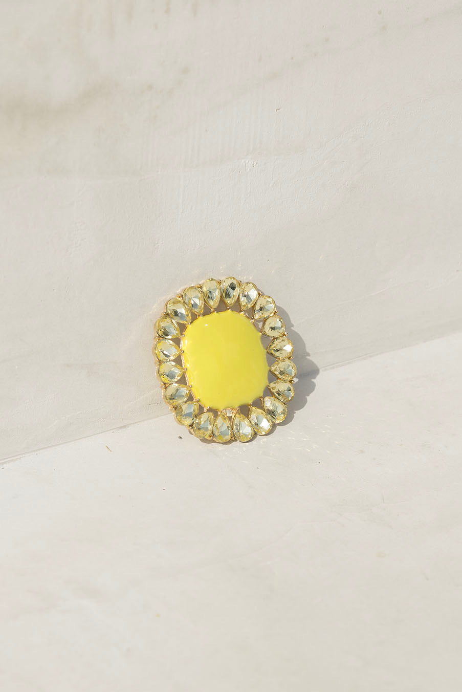 EMI BROOCH-PEAR