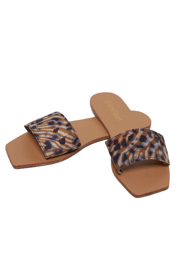 LET IT SLIDE SANDALS-BROWN/BLUE MULTIPRINT
