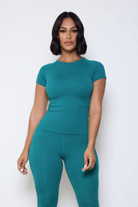 ESSENTIAL CREWNECK TOP-GREEN