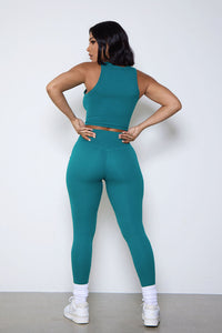 ESSENTIAL CREWNECK CROP-GREEN