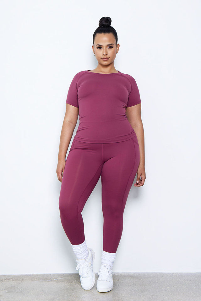 ESSENTIAL CREWNECK TOP-RED WINE